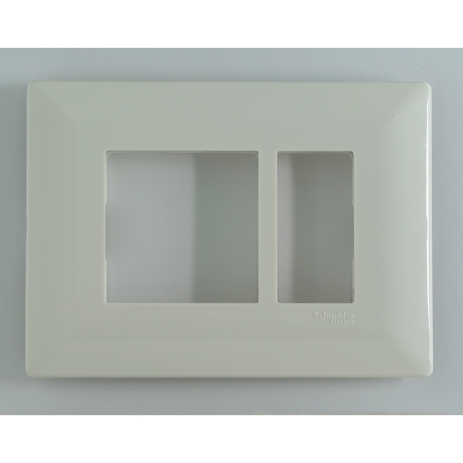 ODAP0703_1500x1500 P0703 Cover frame, Livia, 3 grid, 3 module, white Schneider Electric odap0703 1500x1500