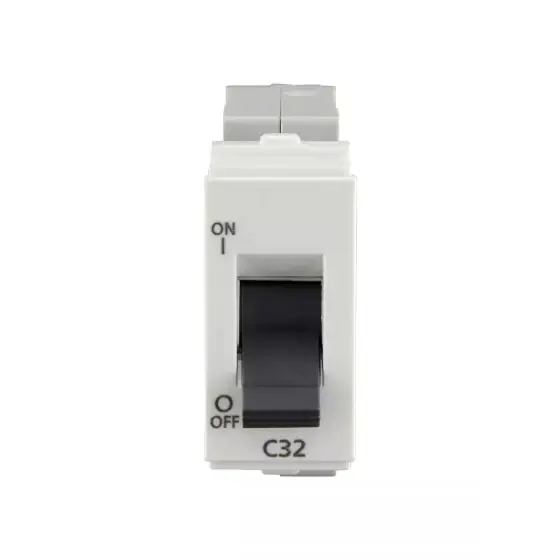 enGem 32A SP Mini MCB 3 kA White L T CB93101KW32 engem32aspminimcb3ka cb93101kw32 front