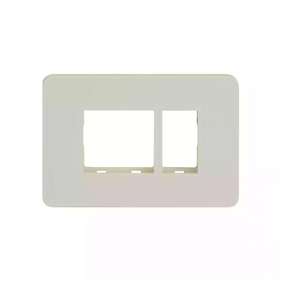 engem3modulegridframe3modulecover_cb93103fw00_front.jpg enGem 3 module grid frame 3 Module Cover White L T CB93103FW00 engem3modulegridframe3modulecover cb93103fw00 front