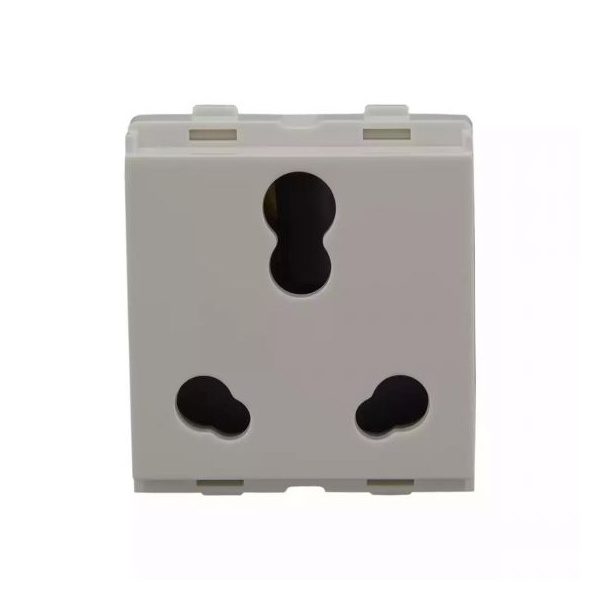 enGem socket 6A 16A combined with ISI 2M White L T CB93302CW16 engemsocket6a 16acombined2m cb93302cw16 front