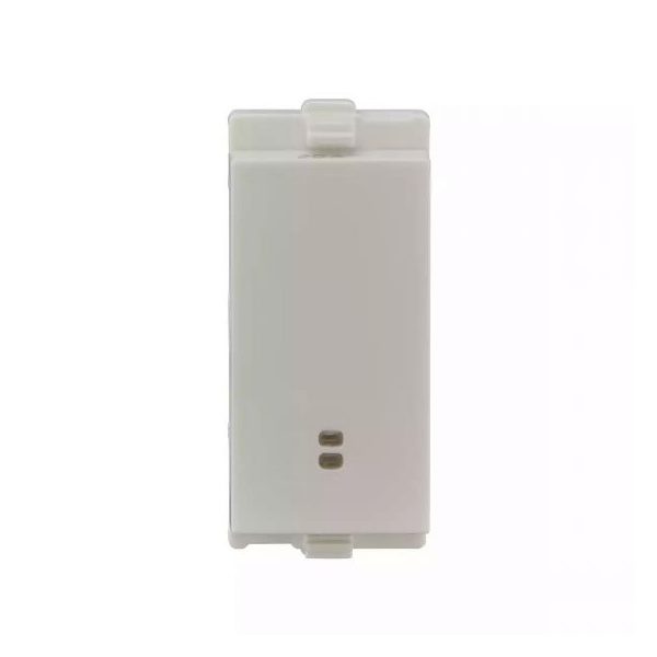 enGem Switch 20A 1 Way with indicator 1M White L T CB93301SW20 engemswitch20a1 waywithindicator1m cb93301sw20 front