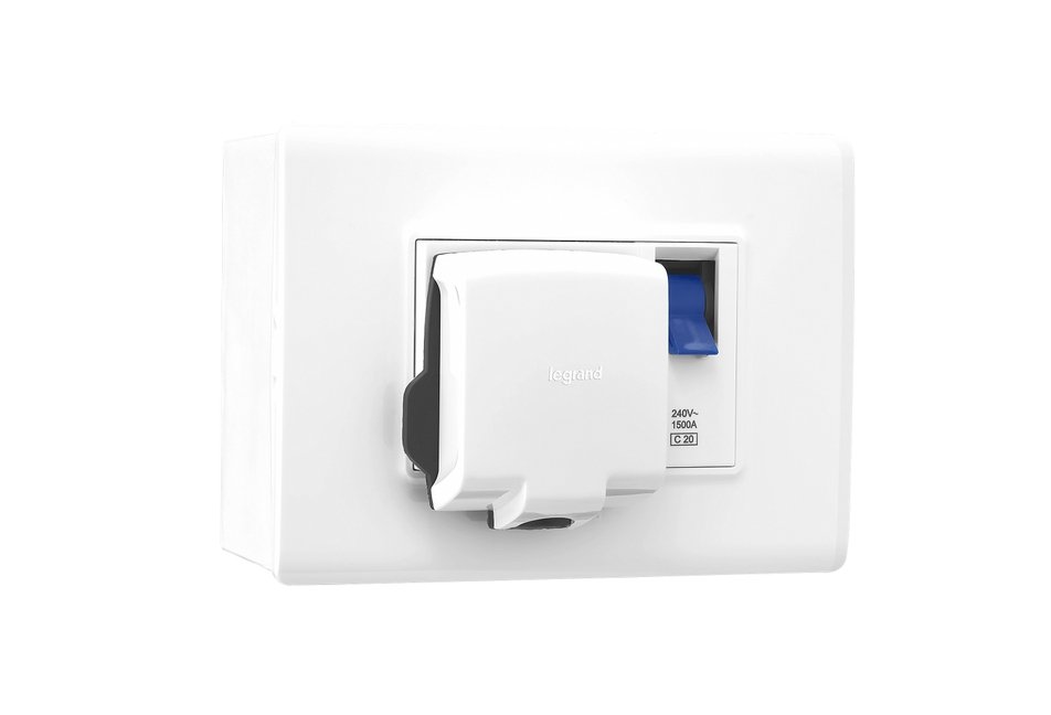 lg-681127-web-r_nxyo9ueavfiobvw9 Allzy Power Unit with 20A SP MCB 16A Plug-3 Module-White Legrand 681127 lg 681127 web r nxyo9ueavfiobvw9