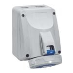 Surface mounting socket P17 IP66 67 200 250 V 32 A 3P E , 555455 Legrand lg 555455 web r