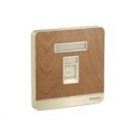 E8331RJS5_WD | Avataron-1G Rj45 Data Cat5E, Shuttered, Wd - Schneider Electric